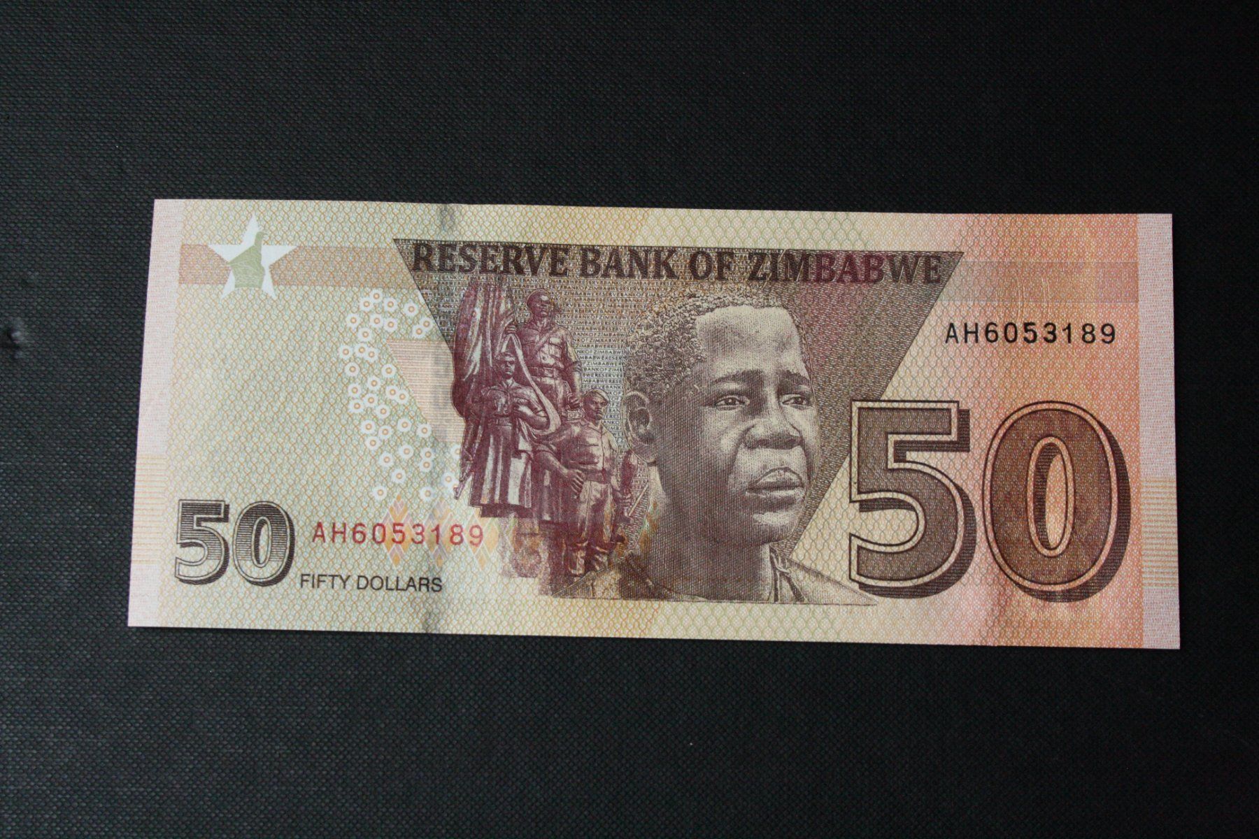 Banknoten: UNC Zimbabwe 50 dollars 2020 – Neu (gemäss Beschreibung) aus Cormondrèche von Hermes.monnaies
