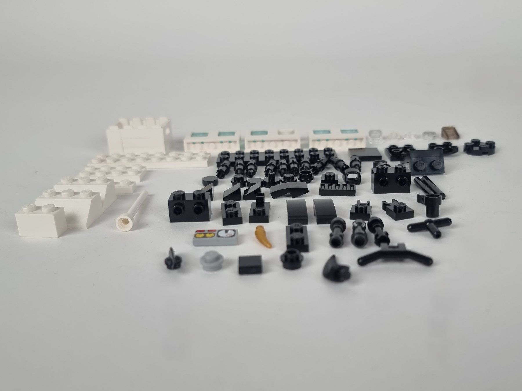 Lego Giocattoli: LEGO Teile schwarz/weiss und transparent – Usato da Urtenen-Schönbühl venduto da Restwert_Schoenbuehl 1