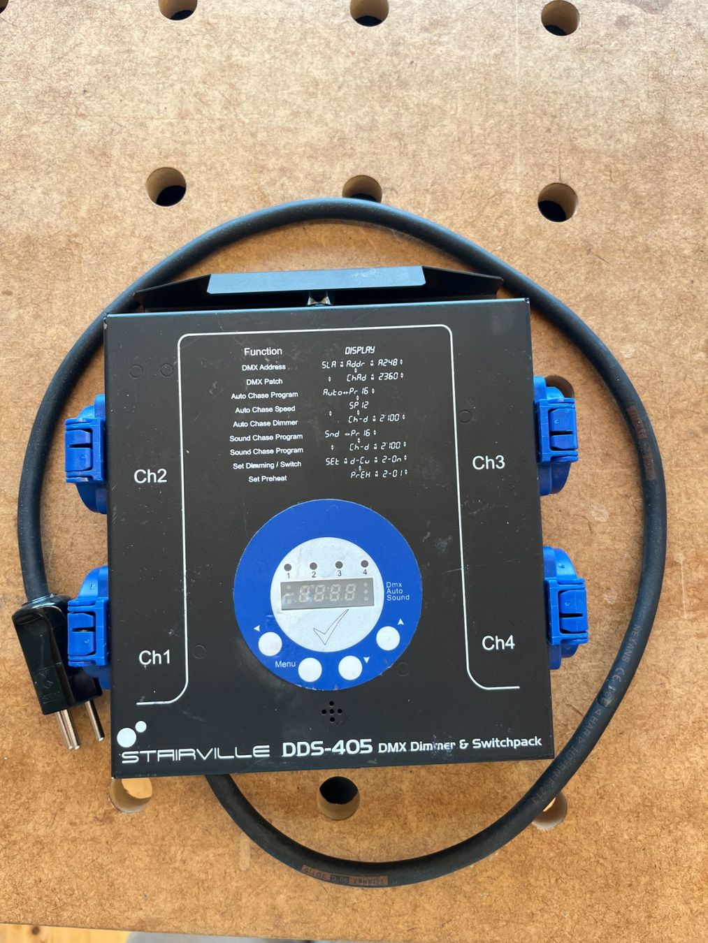 Elektronikbauteile: Stairville DDS-405 DMX Dimmer & Switchpack – Gebraucht aus Benken SG von Netzton