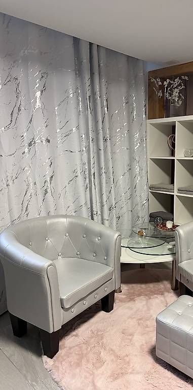 Sessel: Chesterfield-Sessel – Gebraucht aus Wilen b. Wil von Valerx