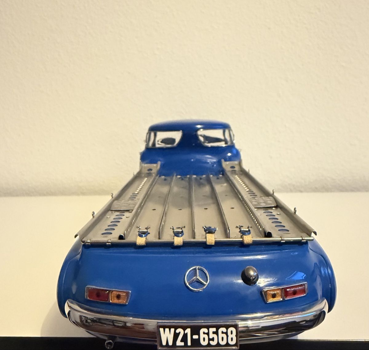 CMC Modellini d'auto: CMC 1:18 MB RENNTRANSPORTER 1954 – Usato da Däniken SO venduto da hasenpfote. 4