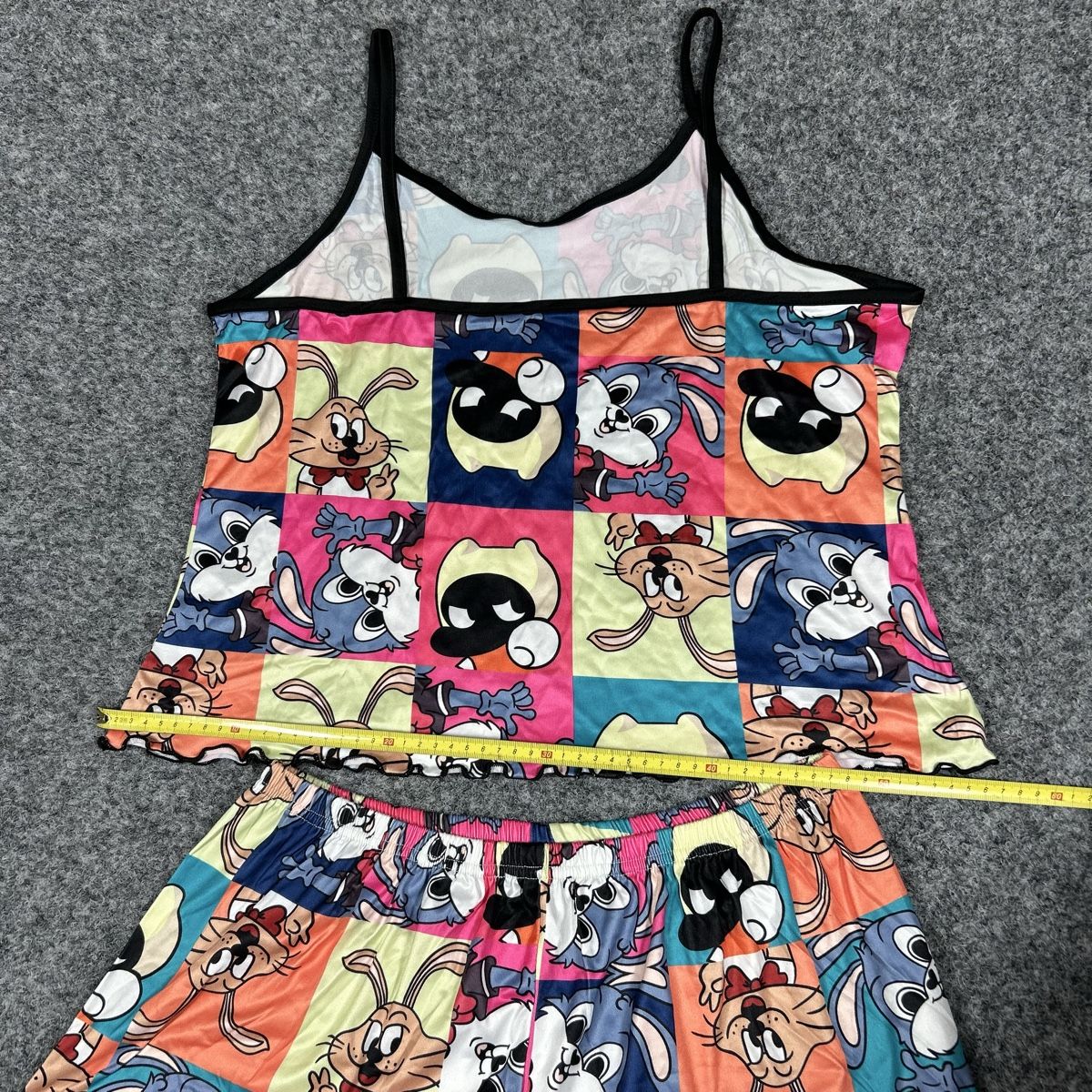 Negligees & Pigiami: Tank top and short graphic  – Nuovo (secondo la descrizione) da La Sagne NE venduto da Matlasape 1