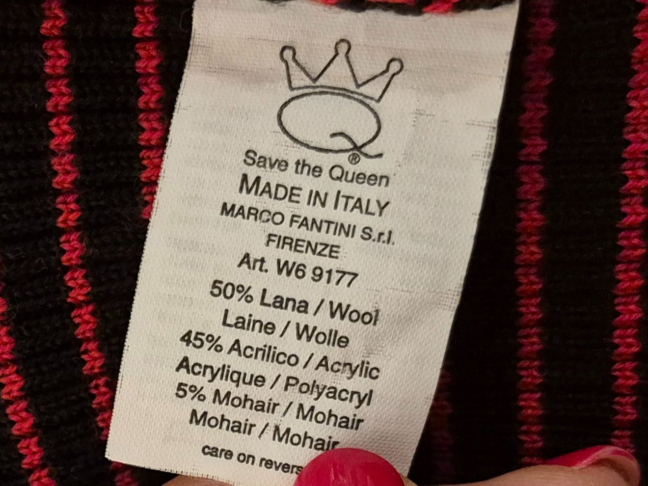 Maglioni & Felpe: Save the Queen! Schwarzer Strickpullover, Herbst Look Gr. S – Usato da Zürich venduto da Roberto040 4