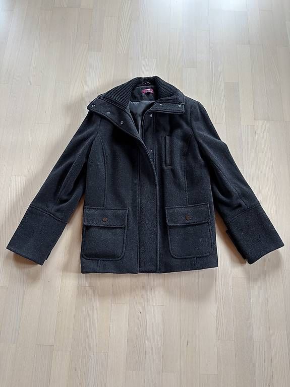 Giacche: Winterjacke schwarz – Usato da Rüschegg Gambach venduto da tom.steffi