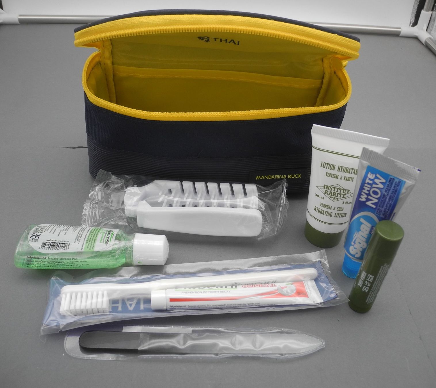 Custodie per cosmetici: Reise Necessaire / Kulturbeutel blau – Nuovo (secondo la descrizione) da Kottwil venduto da Crazyrolf 3