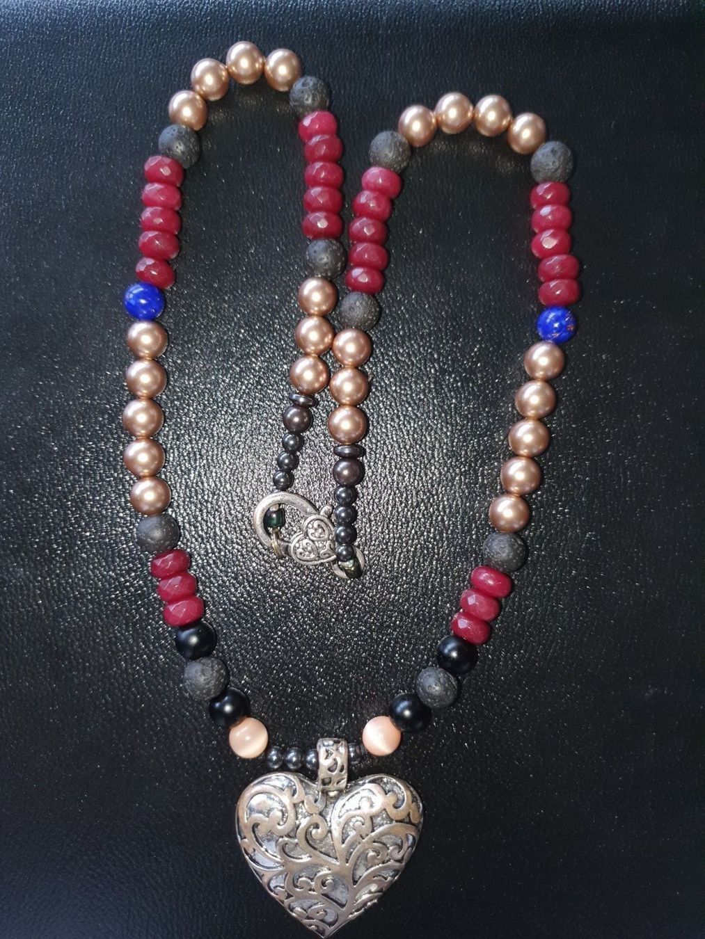 Catenine: Herzen Kette aus Rubi und Lava – Usato da Benglen venduto da Meercat3