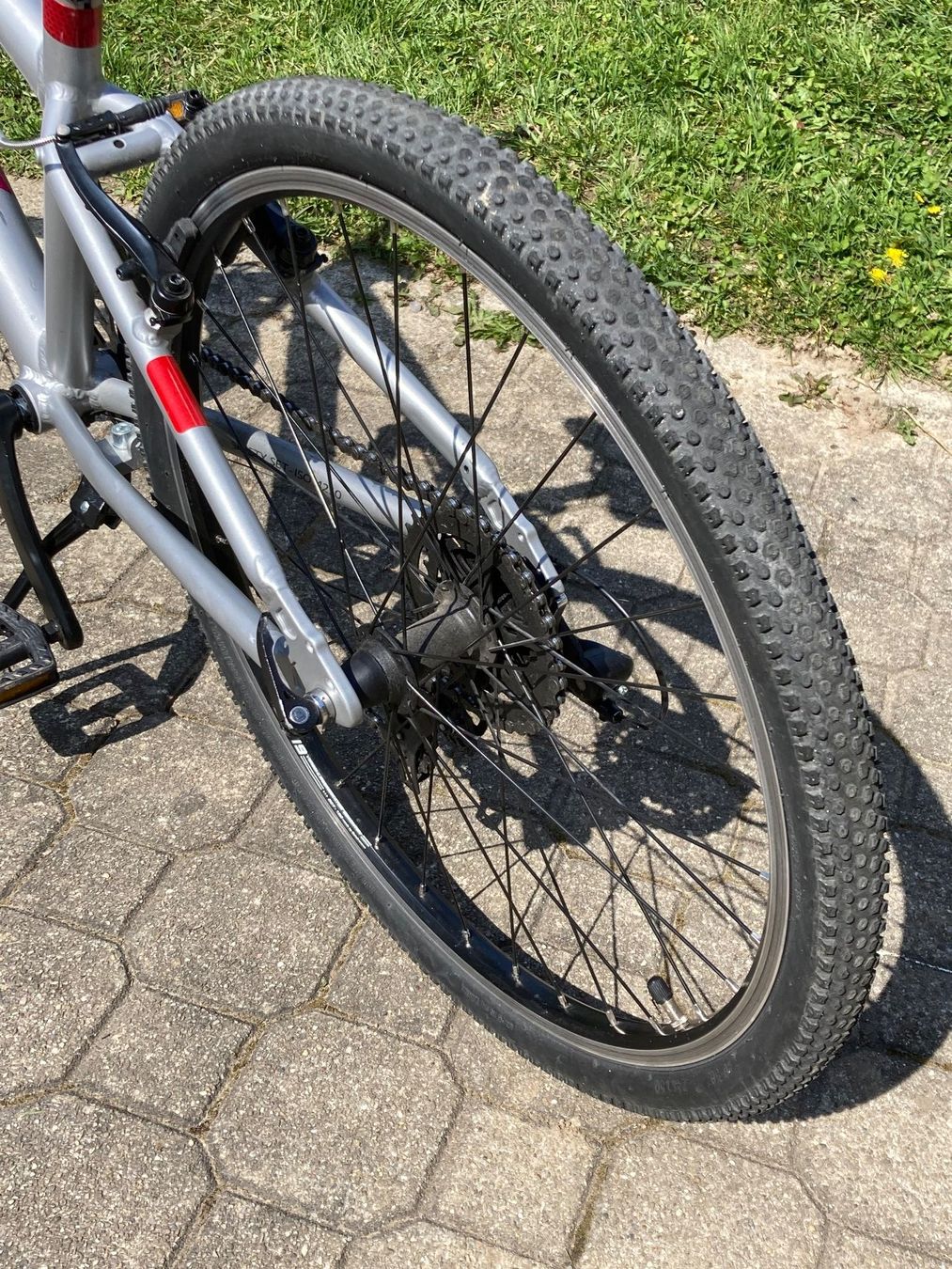 Velos: Mädchenvelo 24" mit Alurahmen – Gebraucht aus Thalwil von Doman13 6