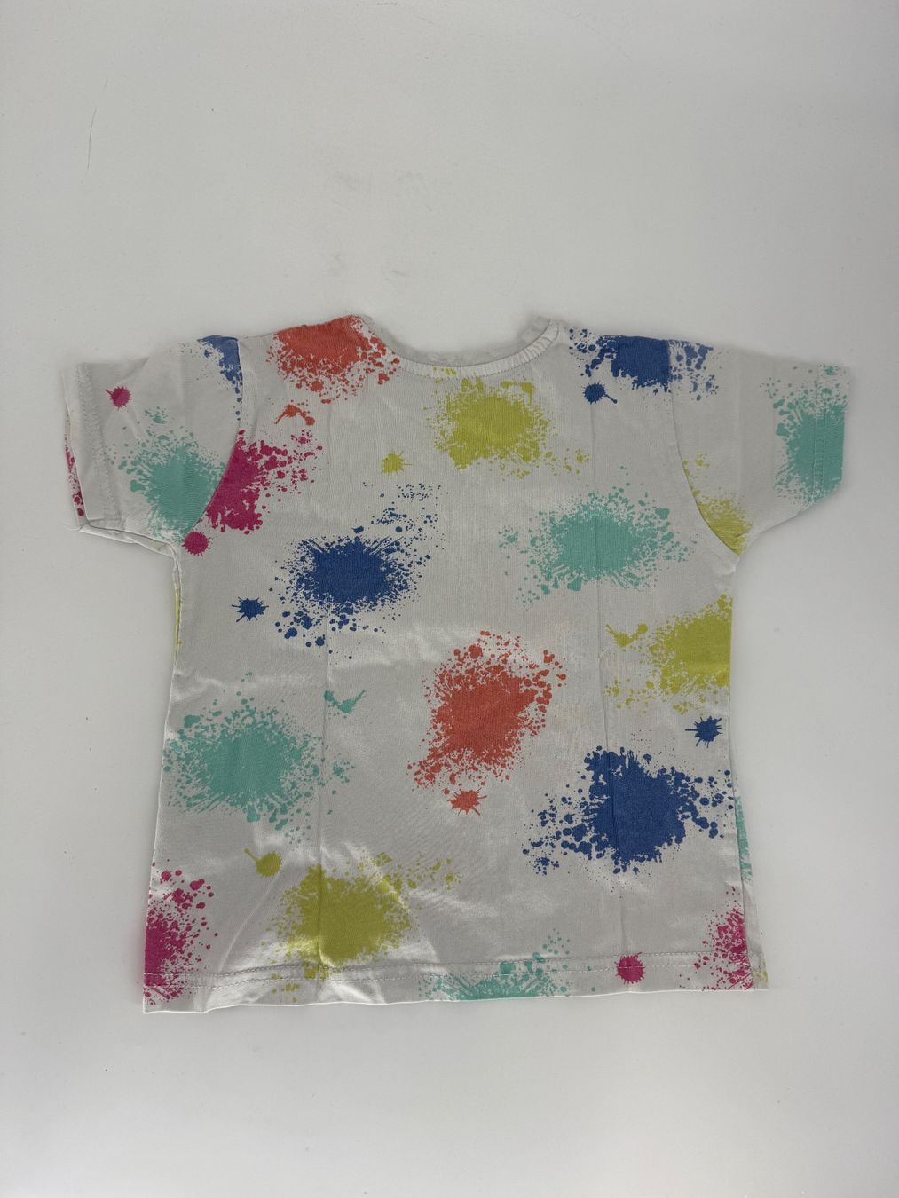 Camicie, T-shirt & Polo: Shirt mit Farbspritzer-Design Gr. 110 von Primark – Usato da Auenstein venduto da moin. 1