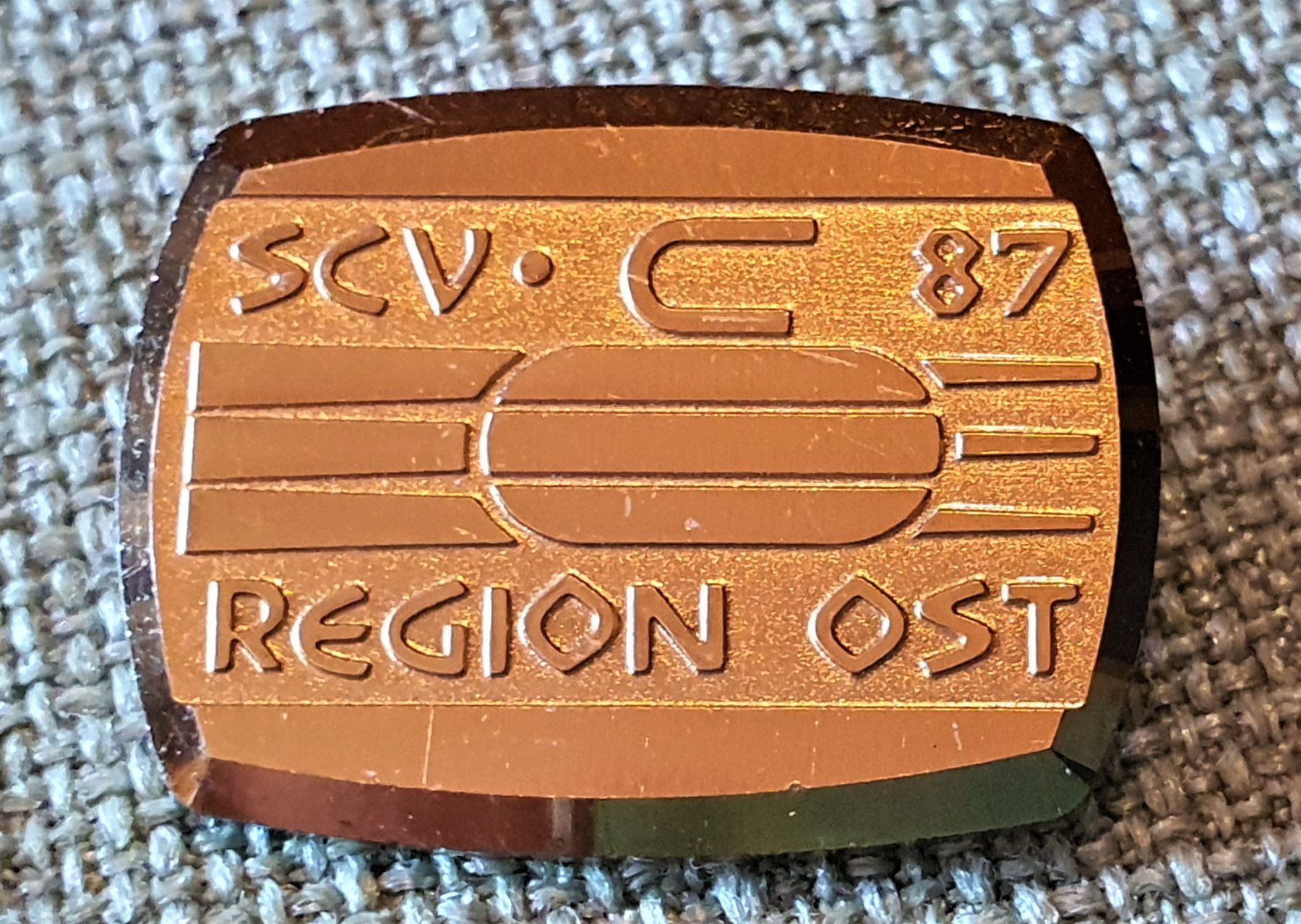 Broches & Aiguilles: K537 - Curling SCV C 1987 Region Ost – D'occasion à Reinach BL par Boston-Verkauf