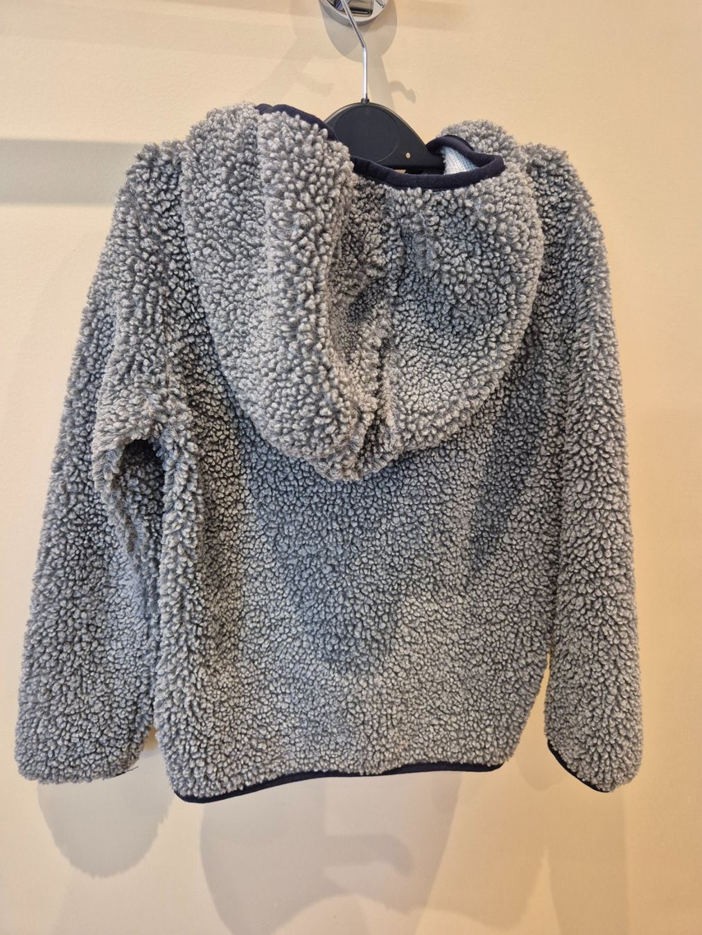 Giacche & Cappotti: Kapuzenjacke grau, Gr. 122 – Usato da Dietikon venduto da grafad 1