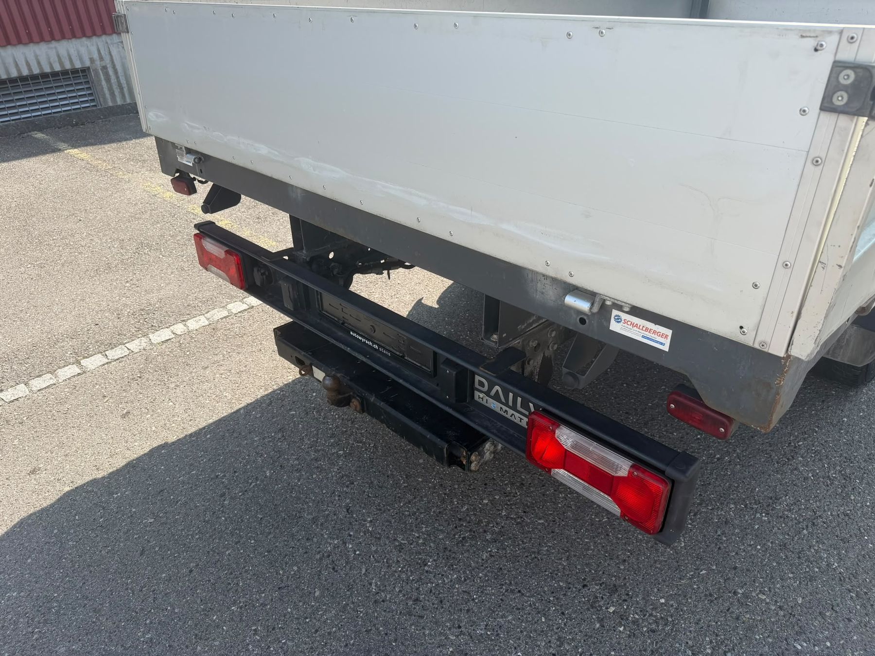 Iveco Véhicules utilitaires: iveco 35S17 Daily || 1.Hand || Klima || AHK – D'occasion à Menziken par han_97jx 8