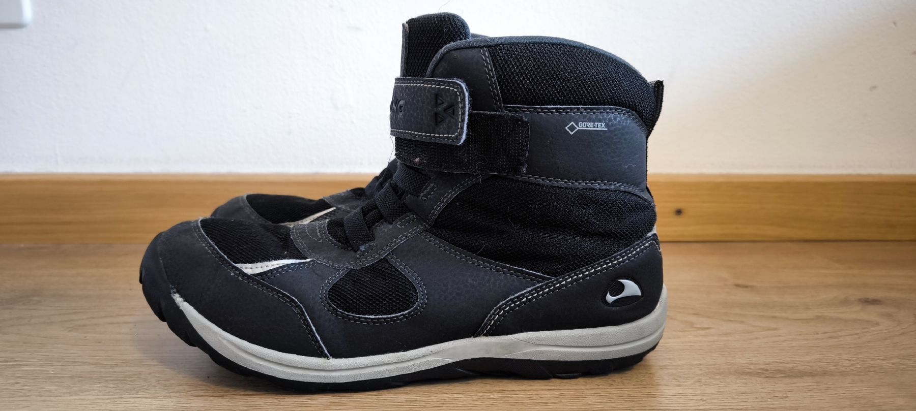 Viking Scarpe da uomo: Viking Goretex Winterstiefel 40 – Usato da Ebikon venduto da brombomboli