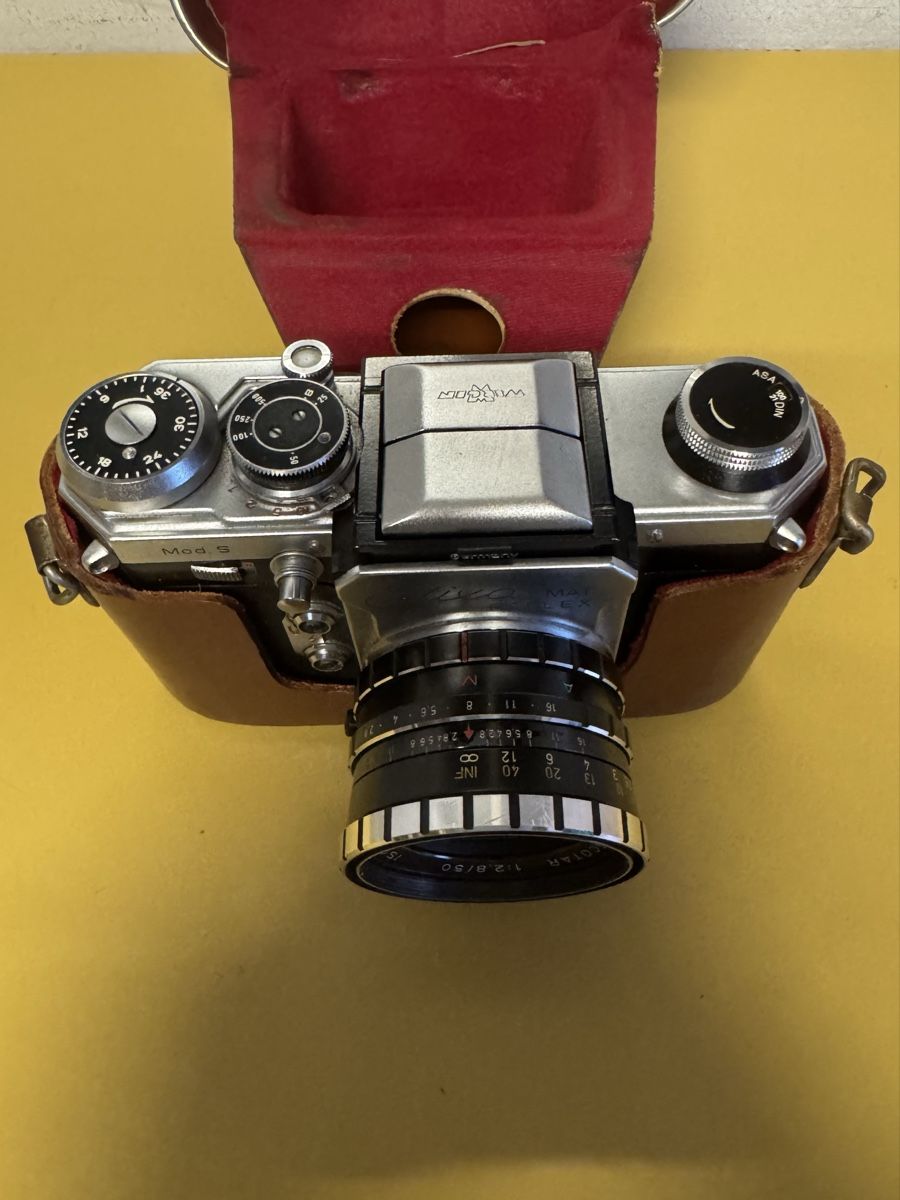 Edixa Fotocamera: Edixa-mat Reflex mit ISCOSTAR 1:2.8/50 Objektiv – Usato da Schlieren venduto da Freundlich02 2