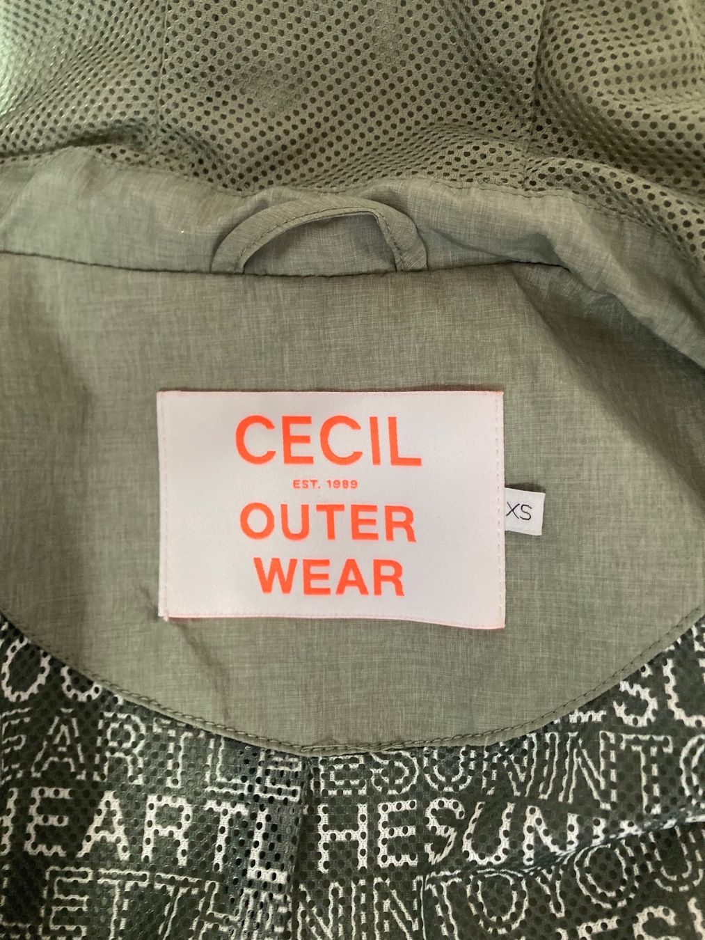 Cecil Jacken: Veste Cecil outerwear gris-vert XS – Gebraucht aus Epalinges von 7h48k 6