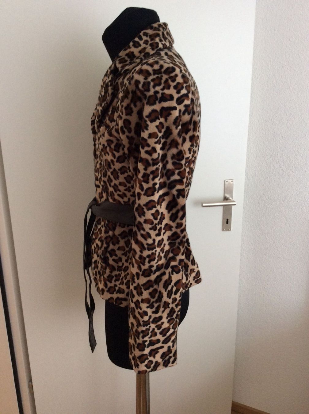 Giacche: Leichte Jacke in Gr. M – Usato da Cham venduto da Primles 1
