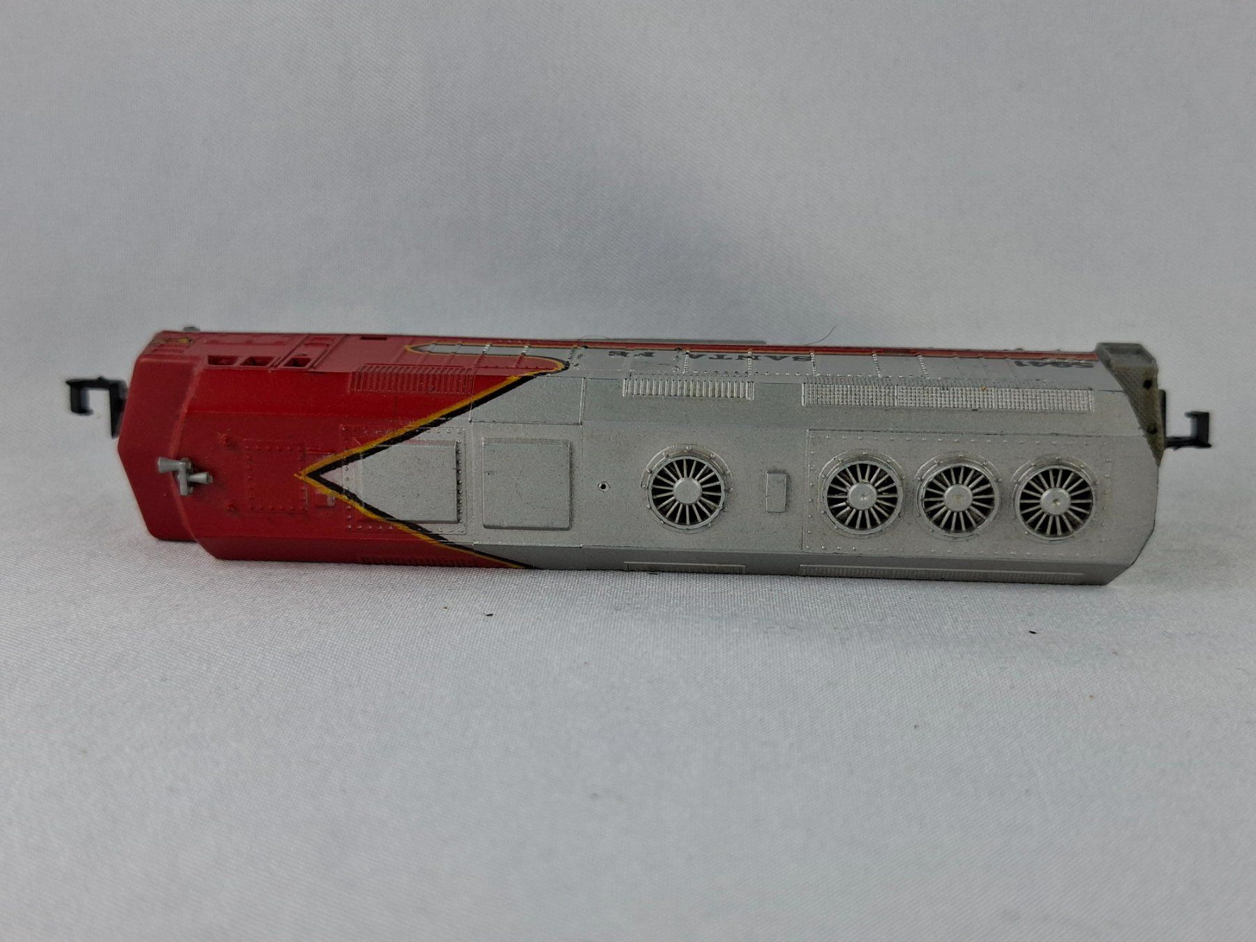 Modelleisenbahnen: Model Power 7544 ATSF Diesellok (DL) – Gebraucht aus Birr von waruco 4