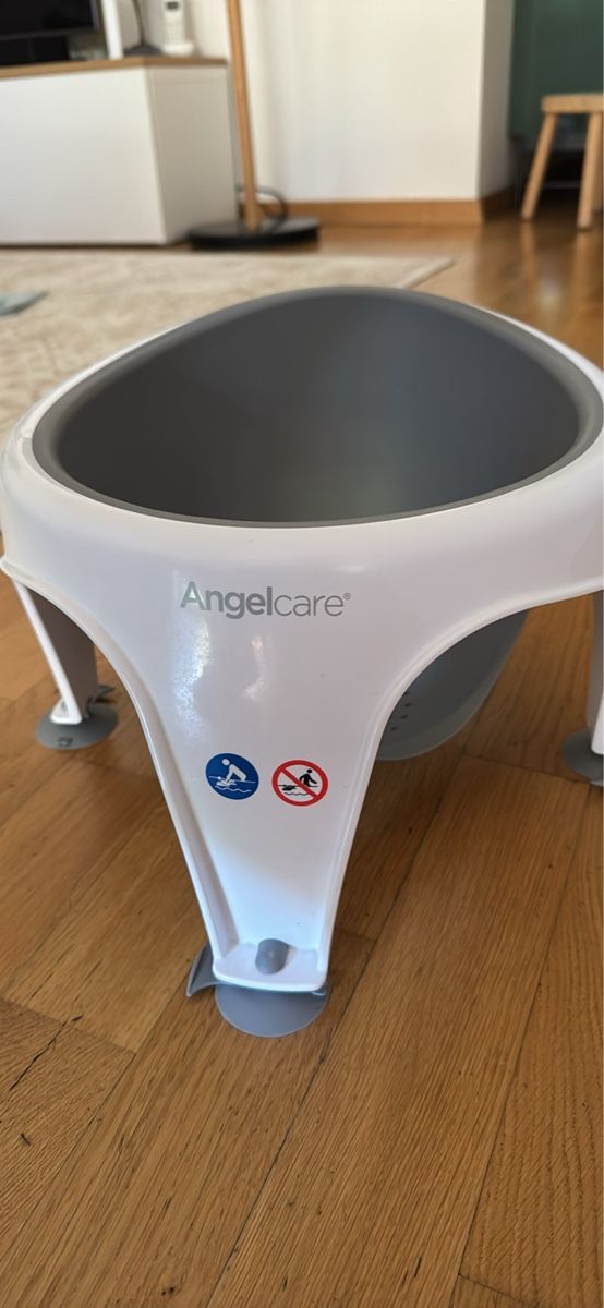 Wippen & Schaukeln: Siège de bain Angelcare blanc/gris – Gebraucht aus Nyon von dyb24