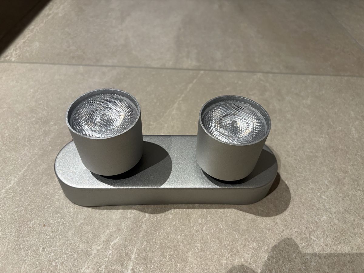 Philips Lustres & lampes de plafonds: Philips Deckenleuchte 2 Spots silber neuwertig – D'occasion à Siglistorf par demeyste 2