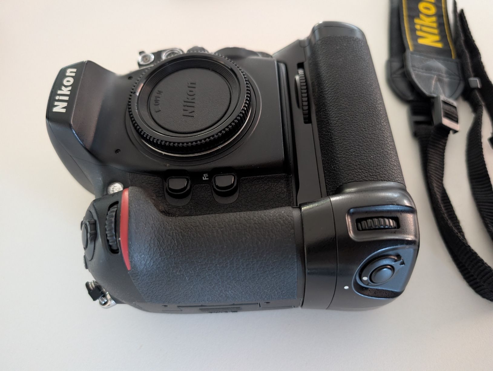 Nikon Fotocamera: Nikon D800 Kamera mit Phottix BG-D800 Batteriegriff – Usato da Cordast venduto da HePa02 2