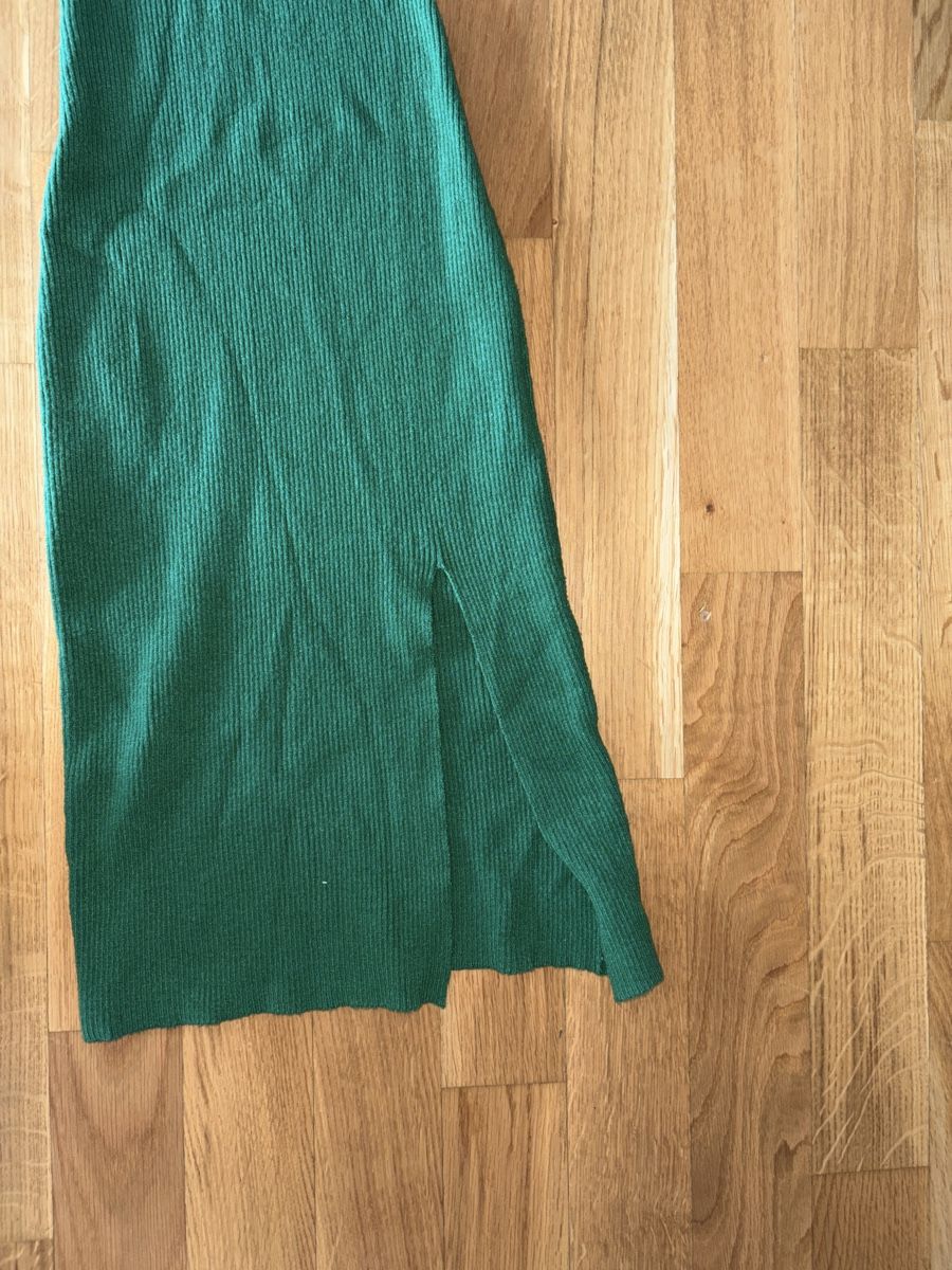 Vestiti: Grünes mittellanges Kleid – Nuovo (secondo la descrizione) da Rupperswil venduto da Marscu 2