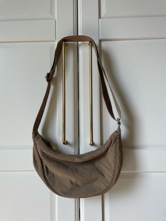 Uniqlo Umhängetasche Mini in Braun