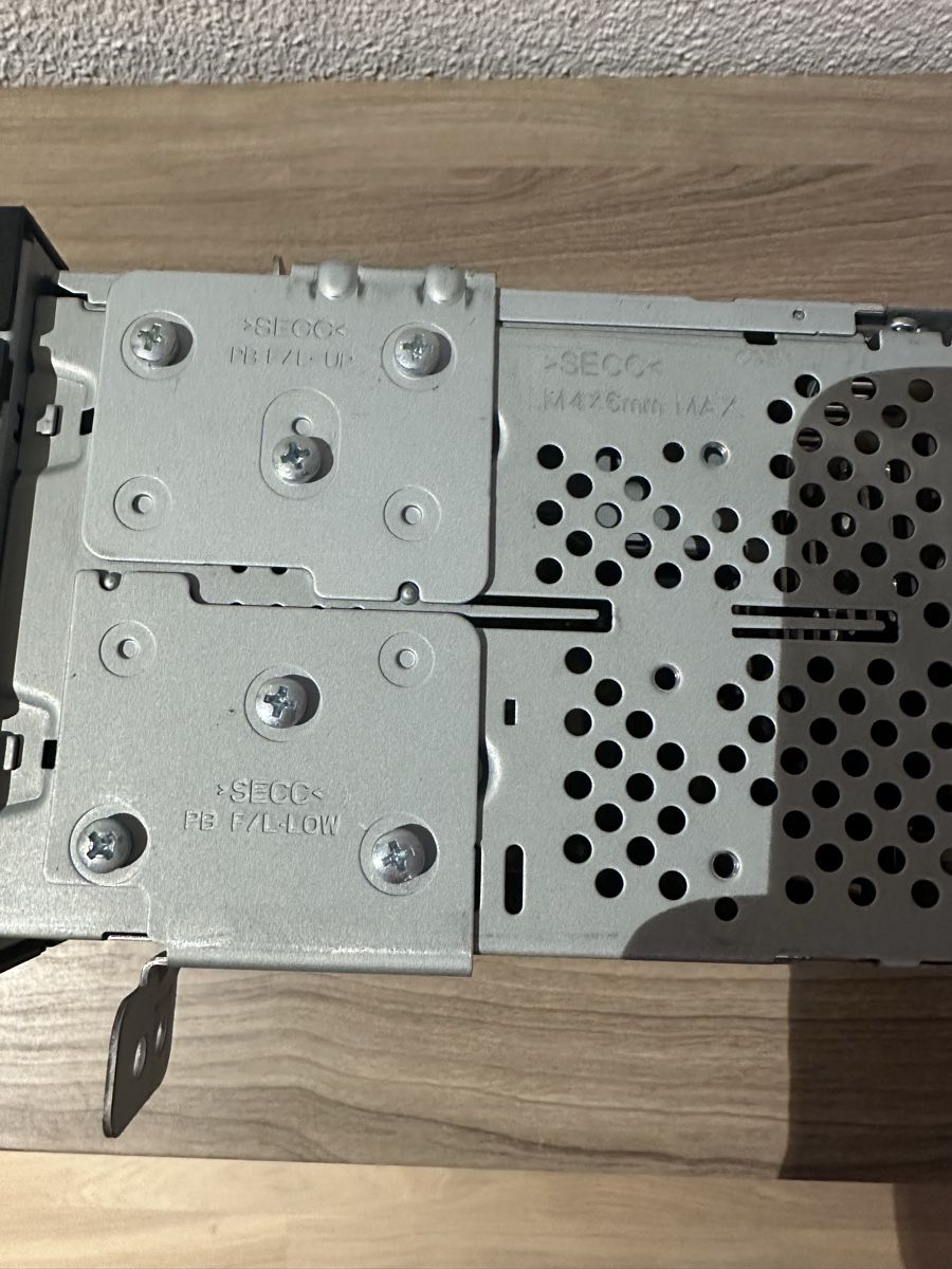 Tutti pezzi di ricambio auto: Hyundai i20 2014 Original Radio – Usato da Schaffhausen venduto da BorisMell33 5