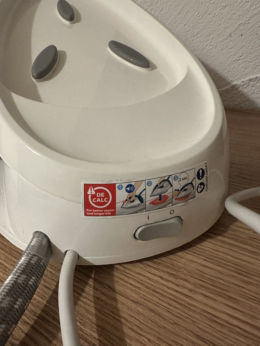 Philips Ferri da stiro: Dampfbügelstation Philips 2500 W – Nuovo (secondo la descrizione) da Liestal venduto da esr_9y9c 5
