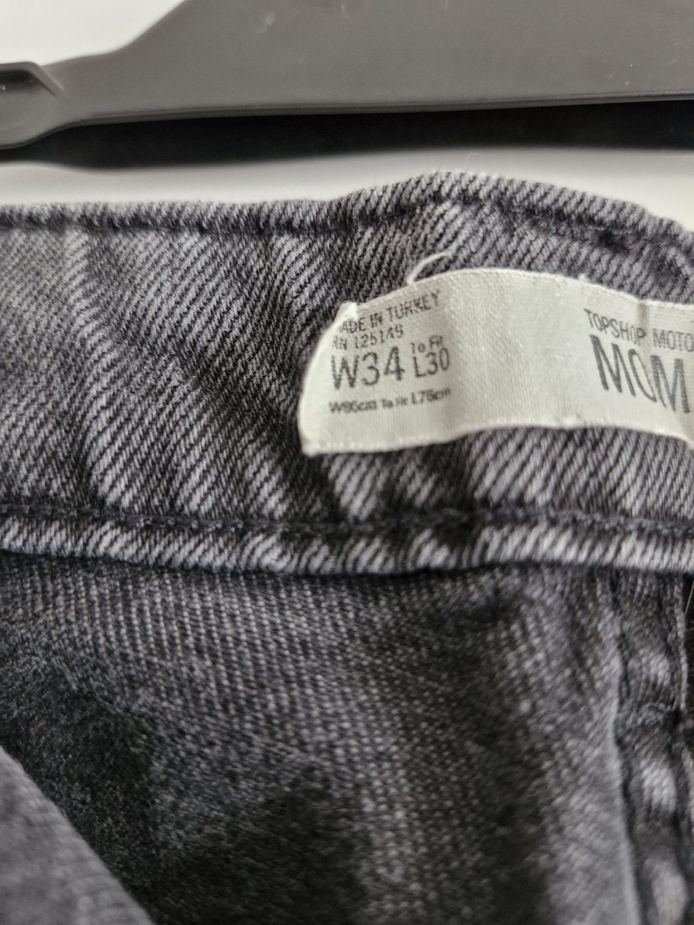 Topshop Jeans: Topshop Mom Jeans – Usato da Breitenbach venduto da sabrinaa95 2