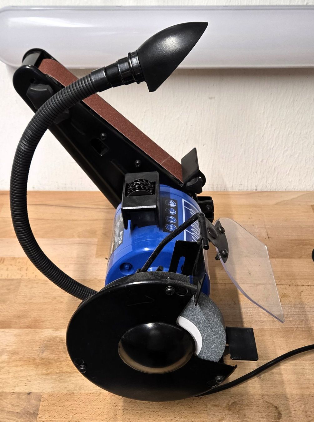 Scheppach Smerigliatrici & Lucidatrici: Scheppach BGS700 Kombinationsschleifer 230V – Usato da Studen BE venduto da Moore 4
