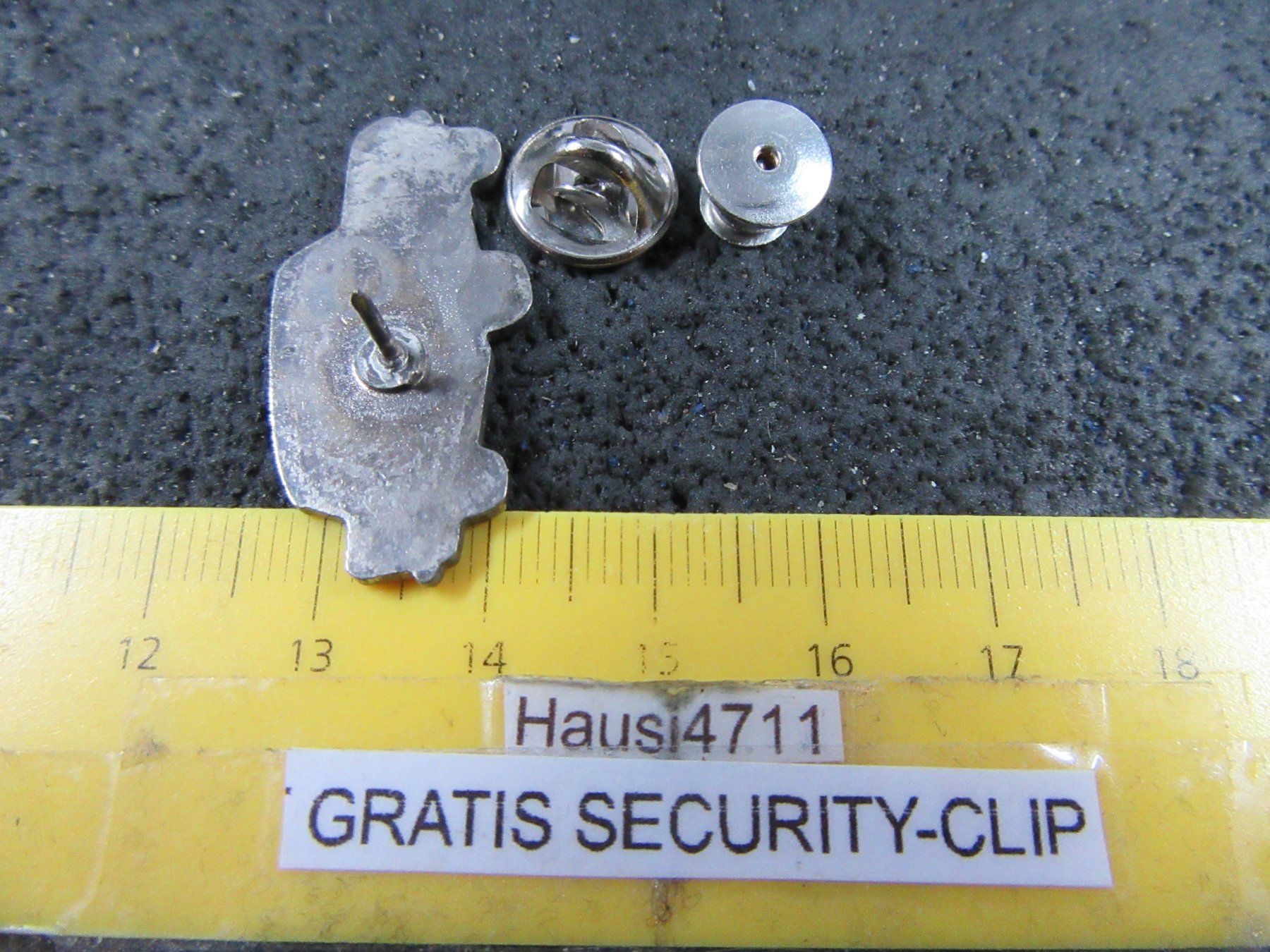Opel Placchette & Badge: OPEL KAPITAIN OLDTIMER AUTO PIN ENAMEL MIT SECURITY-CLIP OLD – Usato da Ettingen venduto da Hausi4711 2