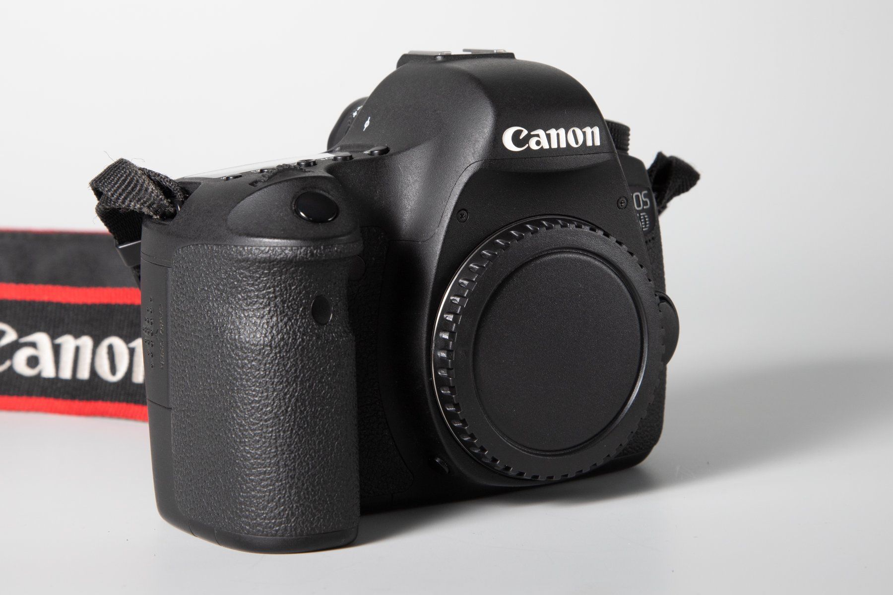 Canon Fotocamera: Canon 6 D Mark Vollformatkamera – Usato da Basel venduto da mai_qzm2 5