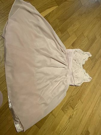 Vendo bellissimo vestito rosa antico 