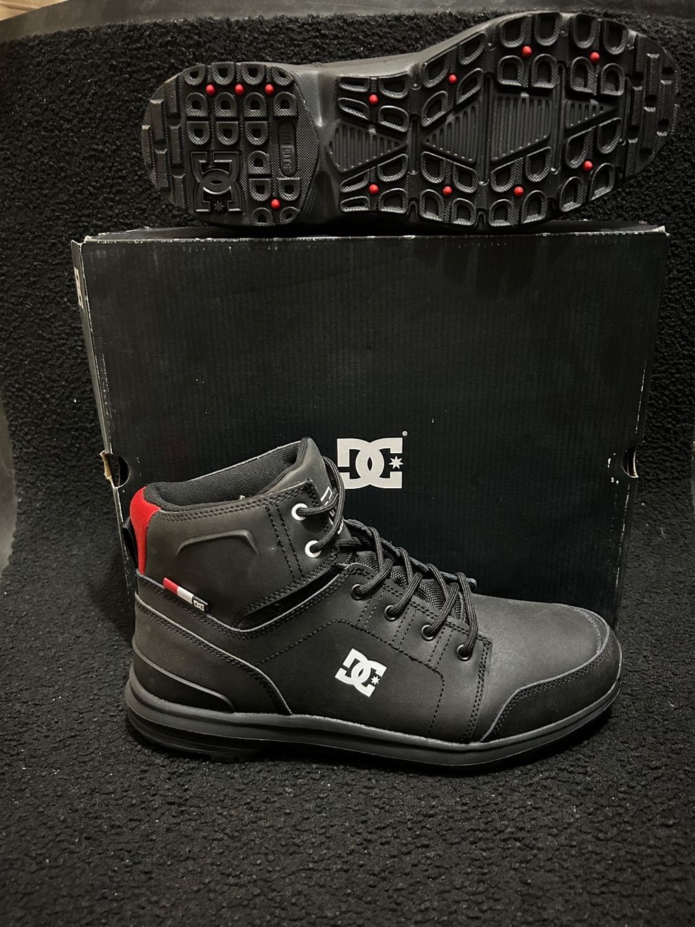 DC shoes Scarpe da uomo: DC HERREN STIEFEL BLACK GR.44.5/29CM – Nuovo (secondo la descrizione) da Zürich venduto da LIQUIDATOR.CP 1