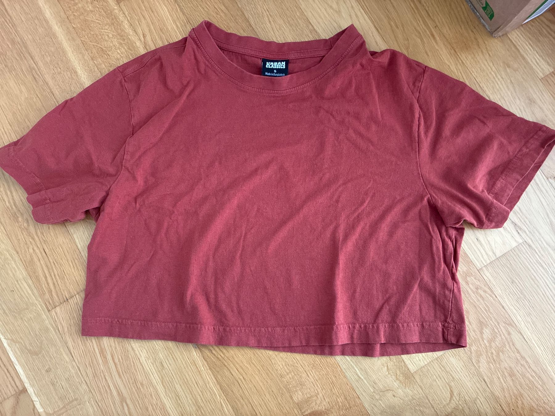 T-Shirts: Urban Classics Croptop – Gebraucht aus Altstätten SG von palmela.31