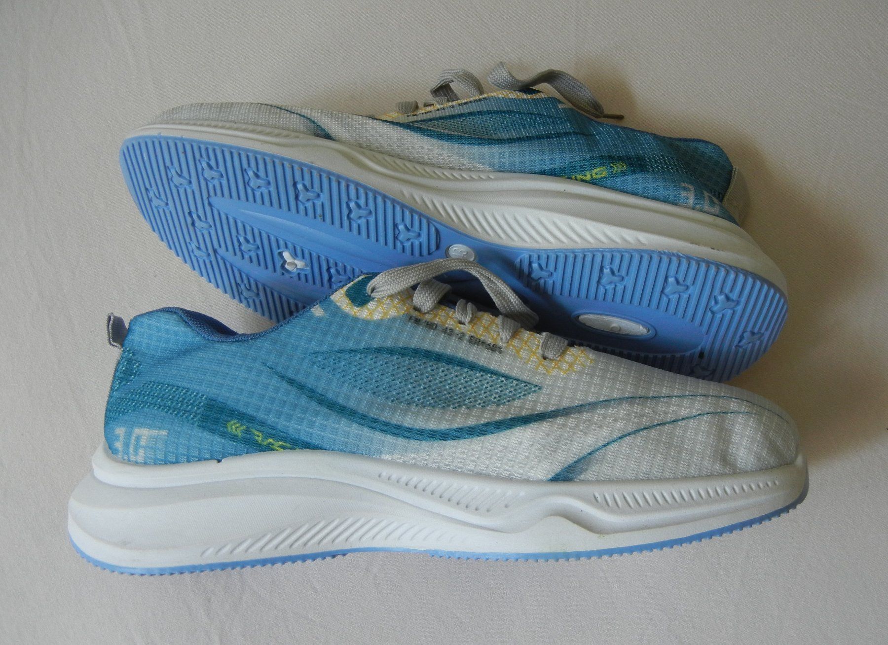 Scarpe da uomo: FREIZEITSCHUHE  Grösse 43 – Nuovo (secondo la descrizione) da Bern venduto da Mekongbeach 3