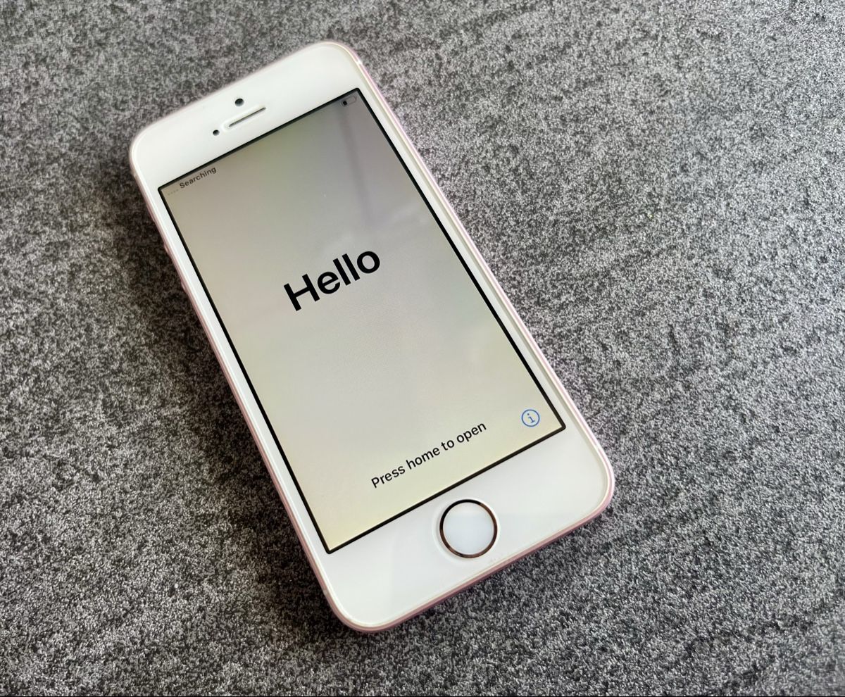 Apple Telefoni cellulari / Smartphones: iPhone SE 32gb Rose Gold 2016 model A1723 – Usato da Langnau am Albis venduto da Luke_tahoo 2