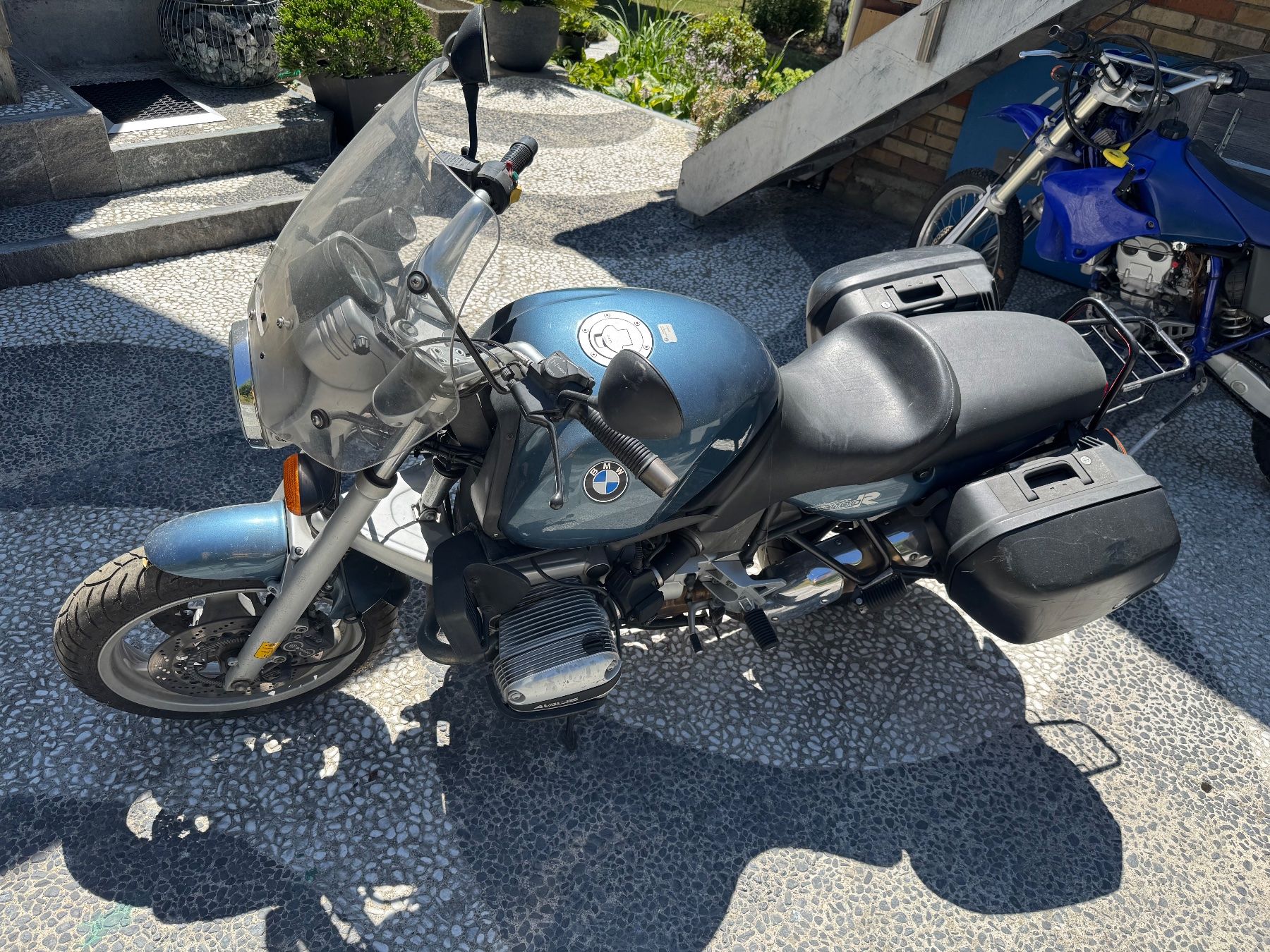 BMW Route: BMW R1100R – Défectueux à dürnten par h.r.hei 2