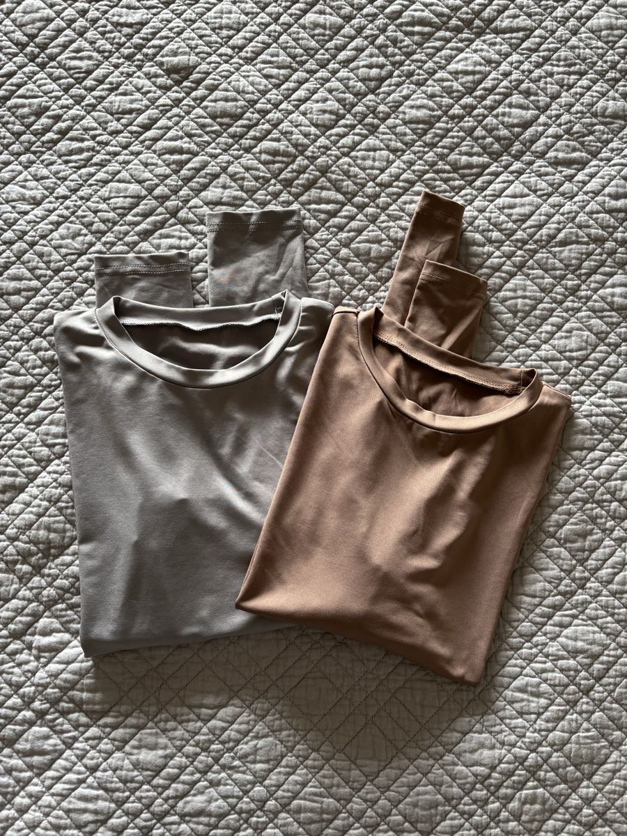 Top: Lot de 2 tops - taille M – Usato da Lausanne venduto da shabnam.t