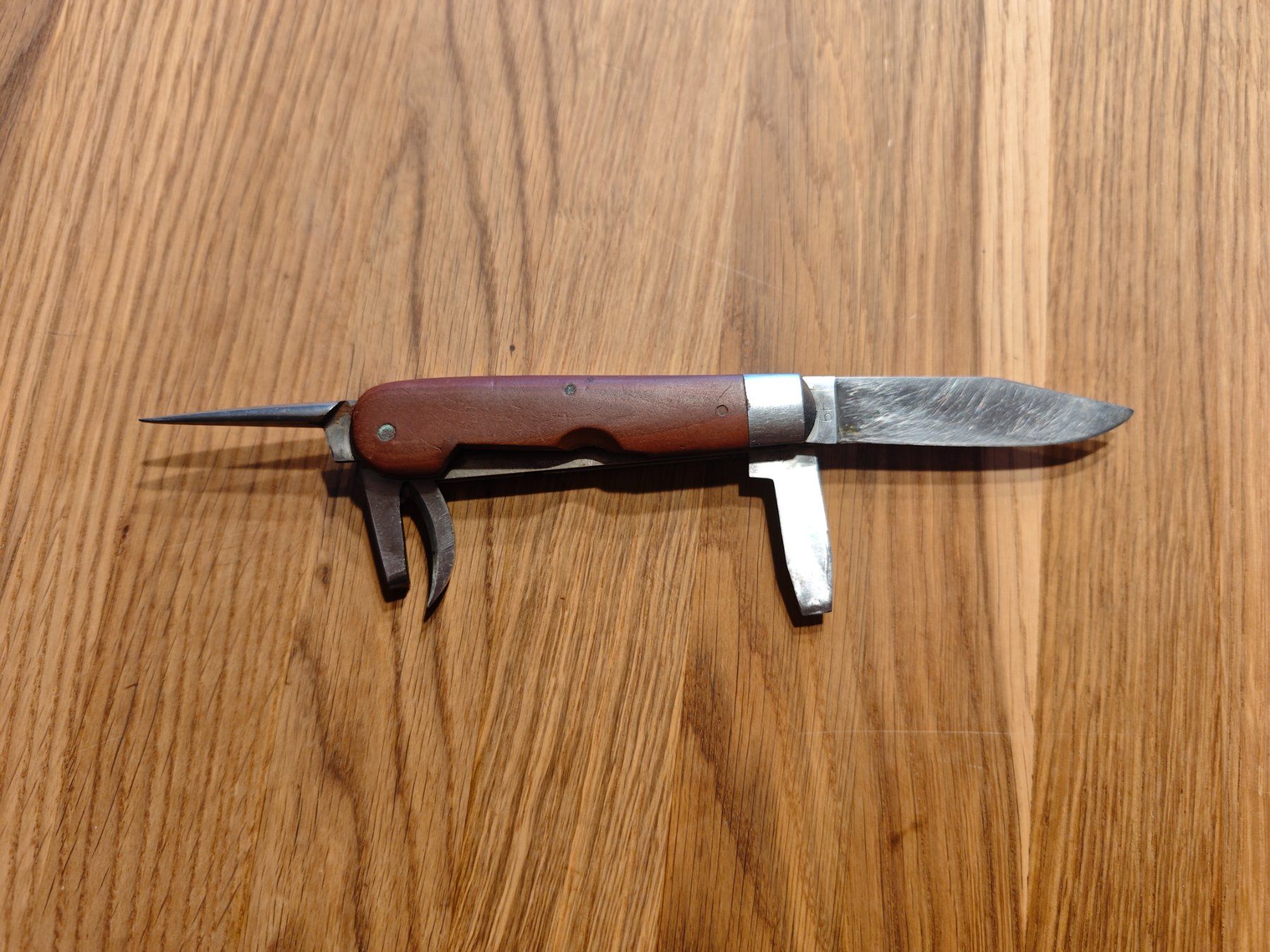 Couteaux de poche: Schweizer Militärsackmesser Militärmesser – D'occasion à Gunzgen par 0Aurin0 1