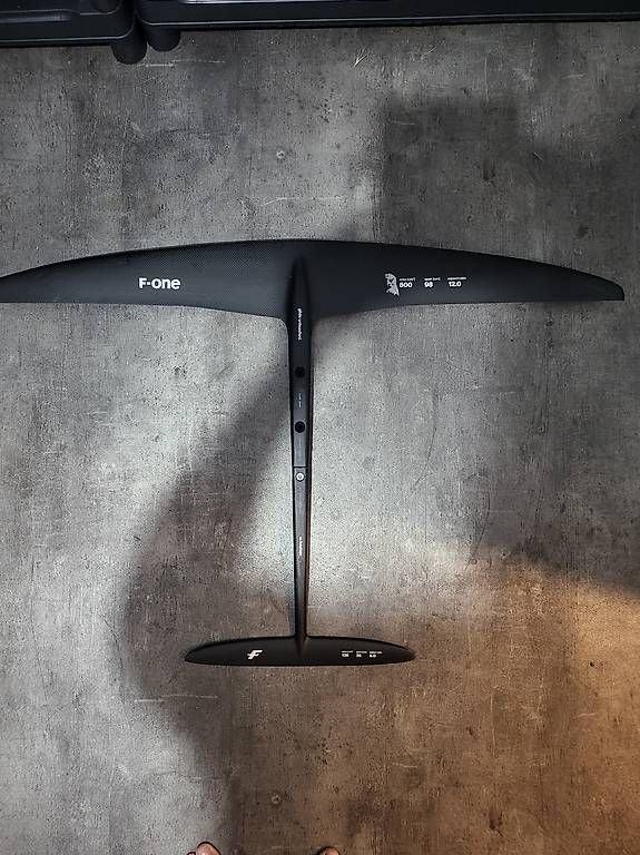 Tavole da surf e di nuoto: F-One Eagle X 800 UHM Carbon Foil, AR – Usato da Brig venduto da Raoul2