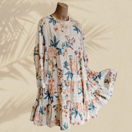 Sommerliches Blumenkleid, Gr. M-L, Sehr leicht und edel!