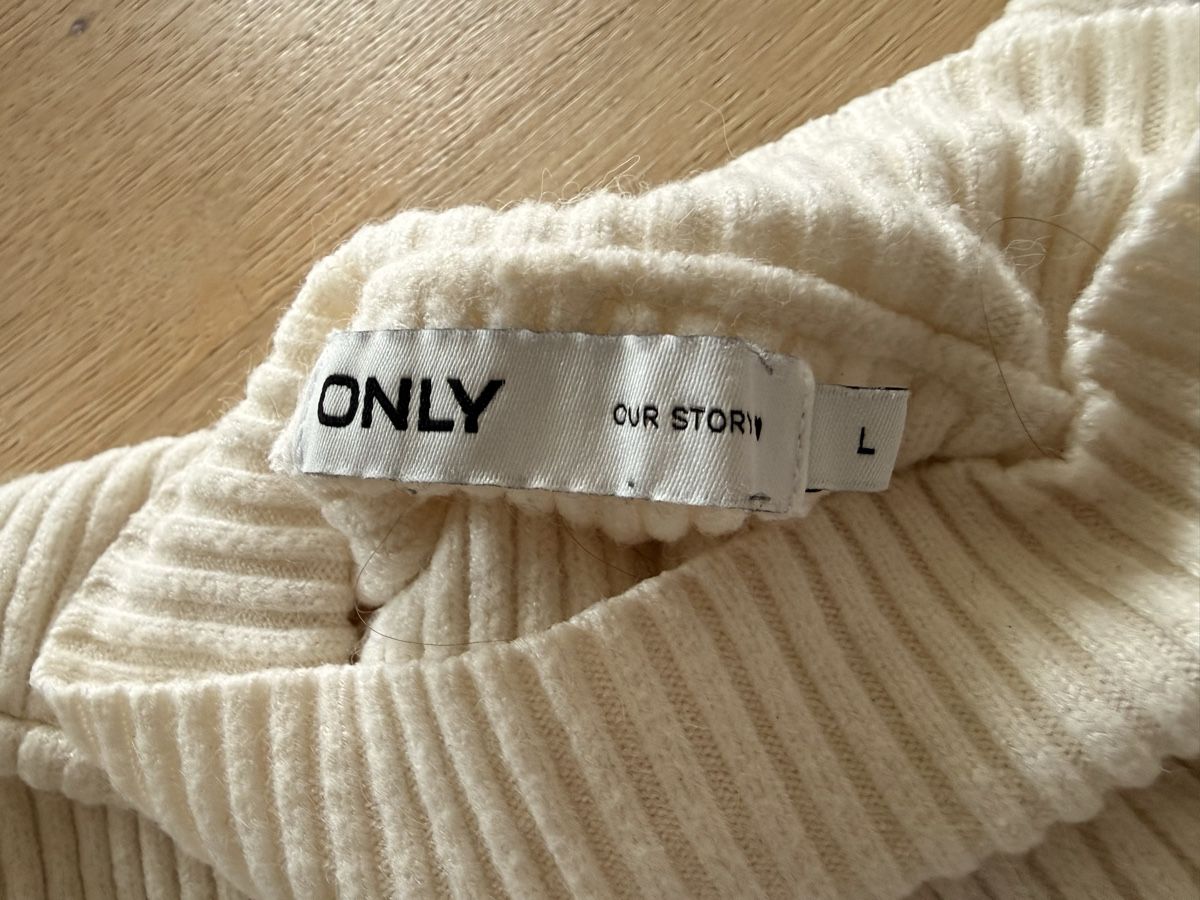 Only Pullover & Sweatshirts: Only Strickpullover Rollkragenpullover mit Schlitz, L only – Gebraucht aus Staad SG von Chirrari 4