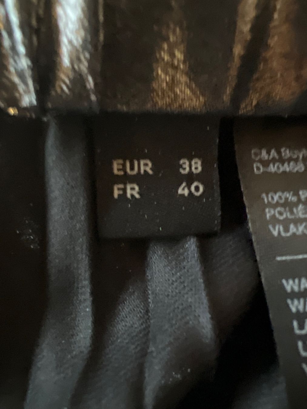 C&A Gonne: C&A Rock glänzend Silber Gr. 38/40 – Nuovo (secondo la descrizione) da Chur venduto da van_hnc6 5