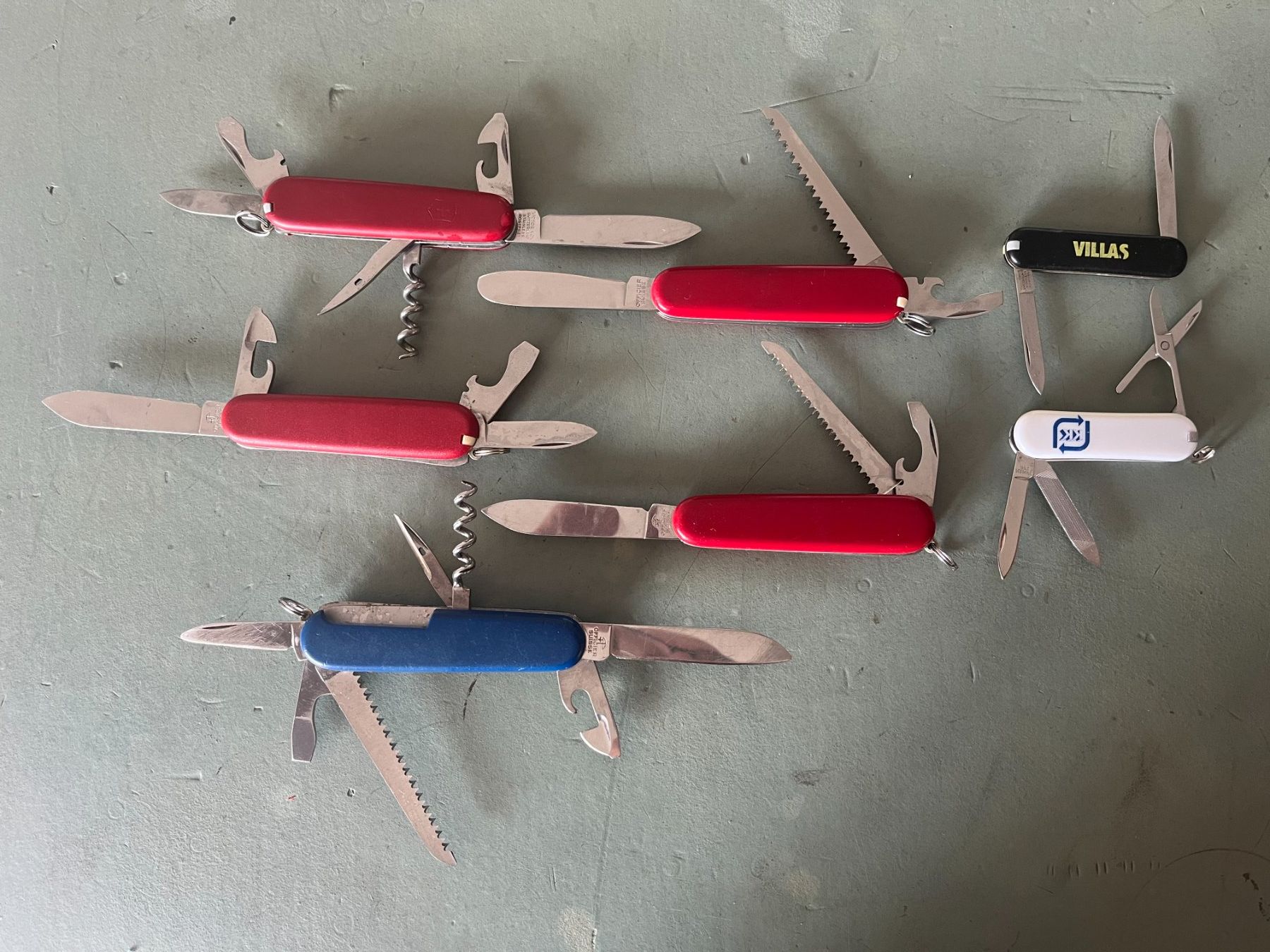Victorinox Coltelli tascabile: Kleine Messersammlung – Usato da Dintikon venduto da Redgar58 2