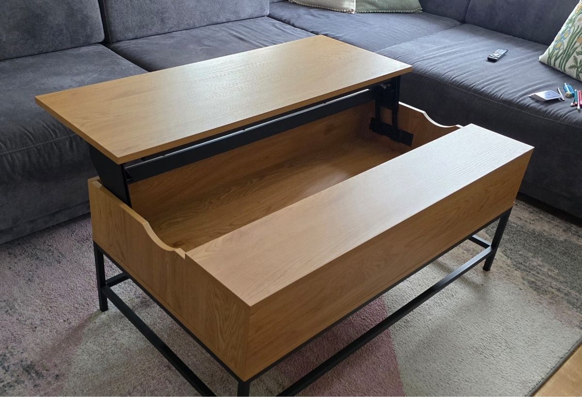Tavoli: Couchtisch mit Hubfunktion Eiche Optik schwarz Metall – Usato da Bülach venduto da levi2010 2