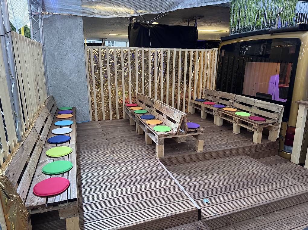 Pallets: Paletten-Lounge – Usato da Hausen AG venduto da and_yct2 1