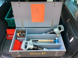 2 Stk. Abbauhammer / Spitzhammer A7 Presslufthammer Armee