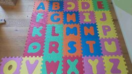 Spielmatte Buchstaben Schaumstoff bunt gebraucht