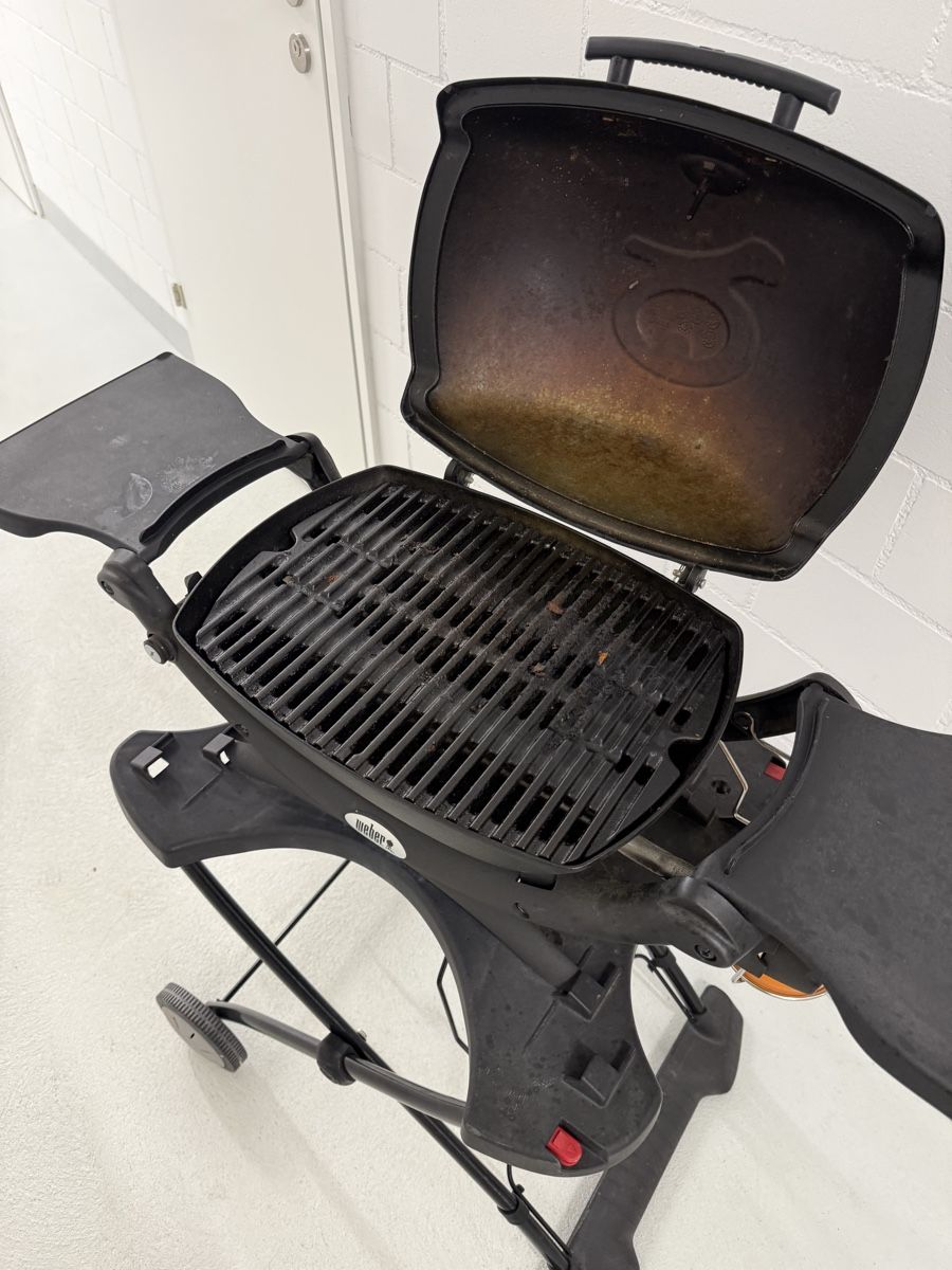 Grills: Weber Q1200 inkl. Rollwagen – Gebraucht aus Zürich von hus_9jys 2