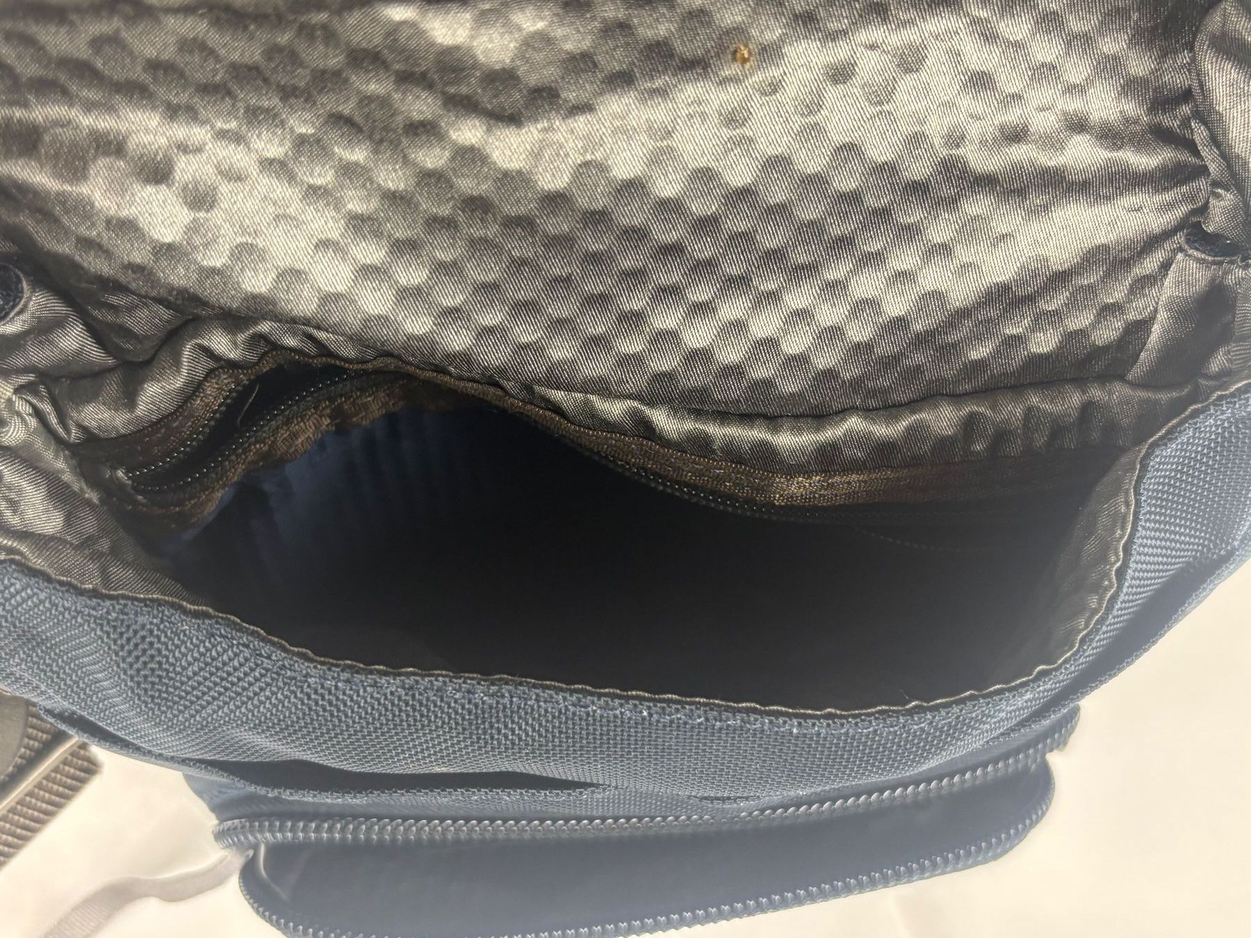 Tumi Borse: Tumi Umhängetasche Blau/Braun – Usato da Wettingen venduto da Wendemarket 4